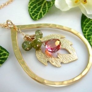 Gold mistletoe leaf tear drop pendant necklace